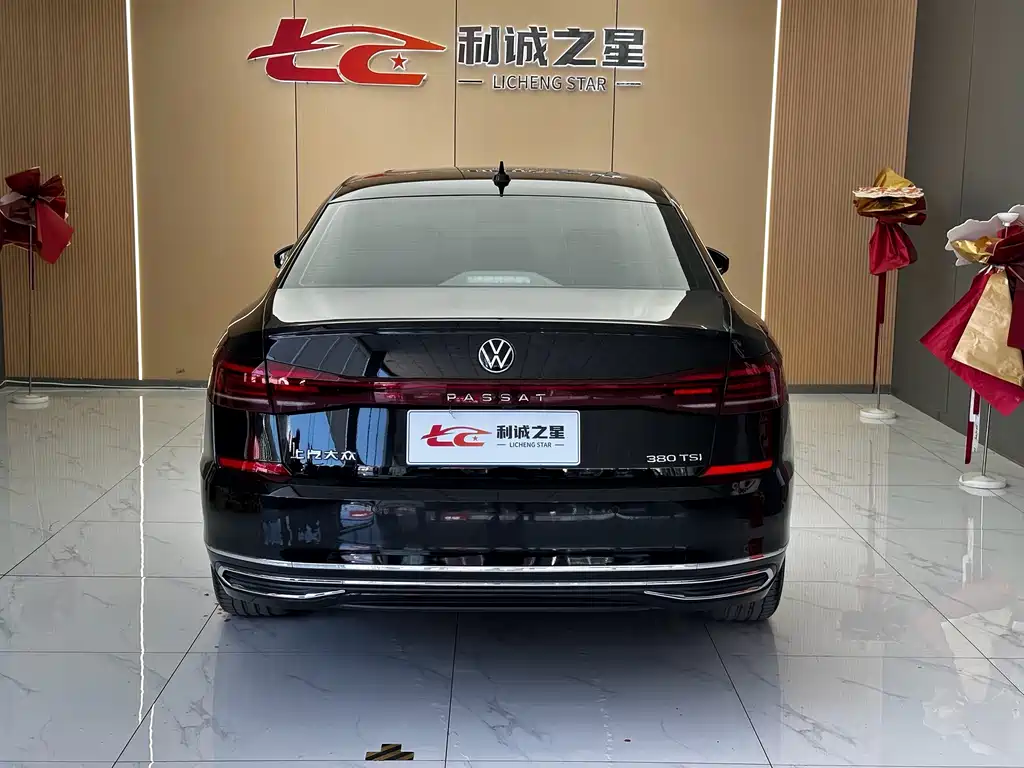 Volkswagen Passat 2025