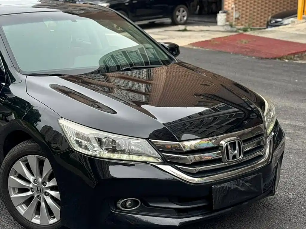 Honda Accord 2016 — фото 2