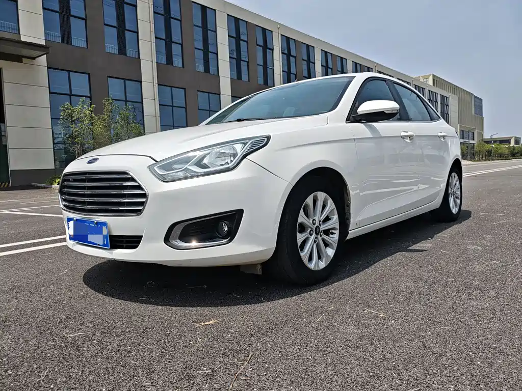 Ford Escort 2015
