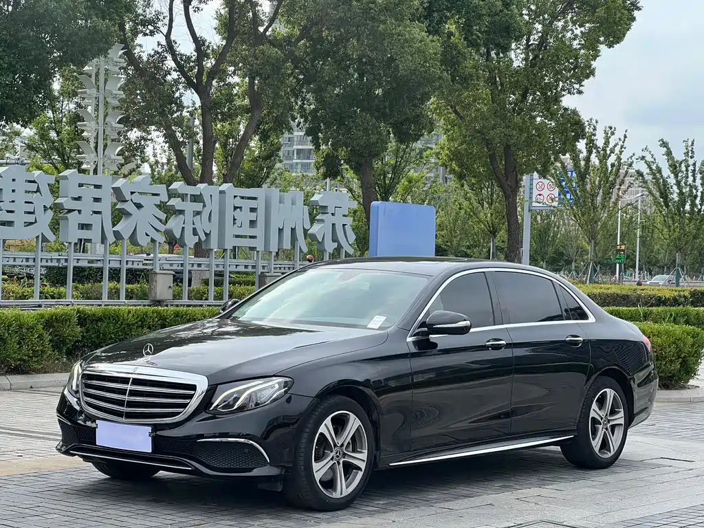 Mercedes-Benz E-Class 2018 — фото 1