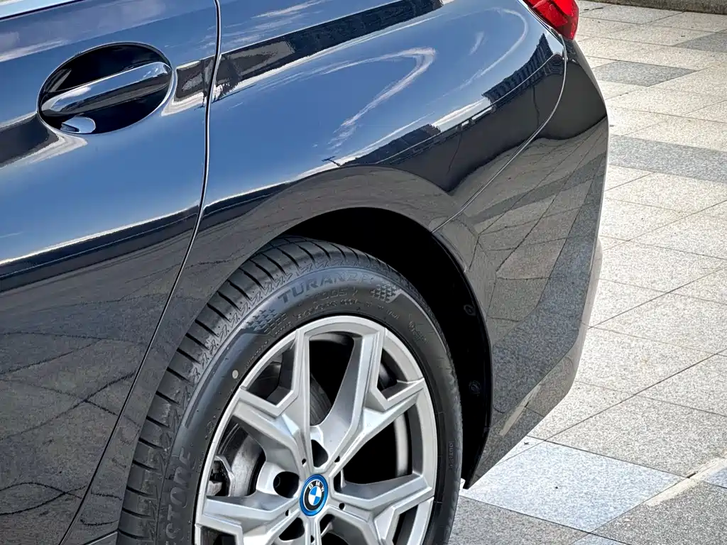 BMW i3 2024