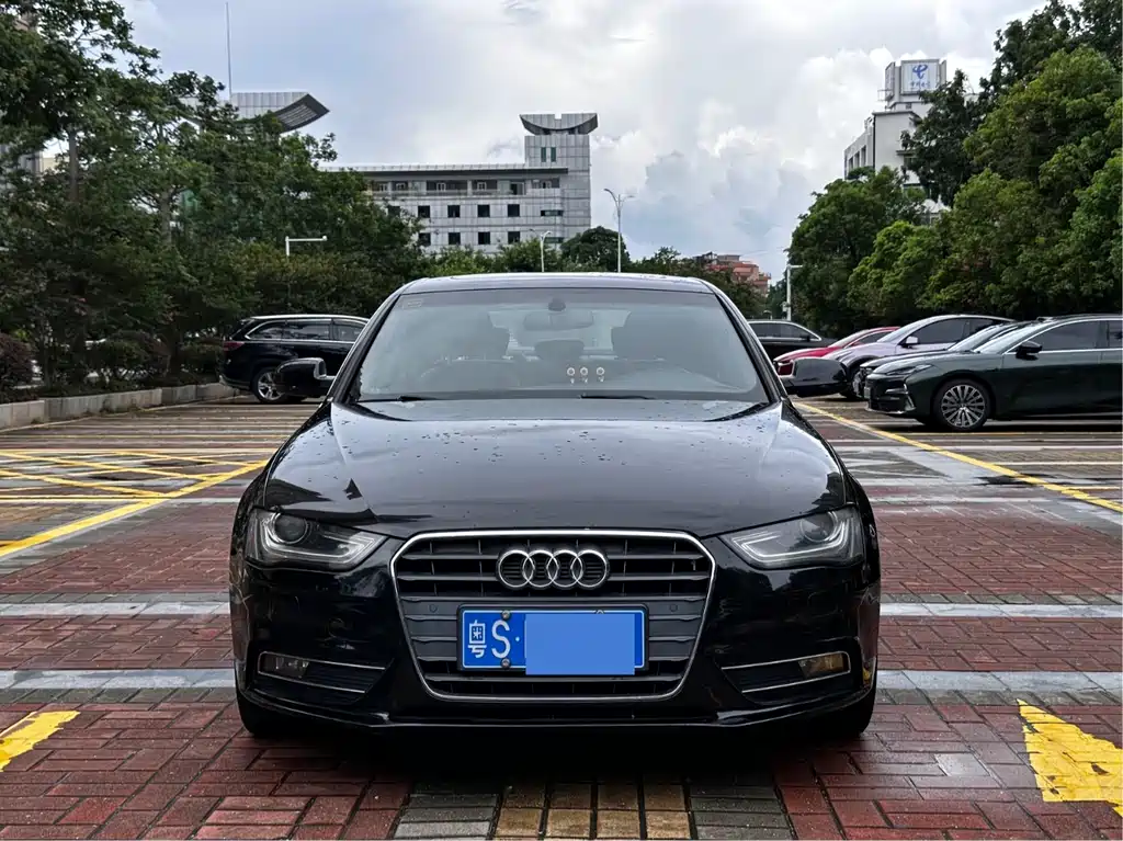 Audi A4L 2013