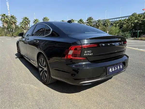 Volvo S90 2021