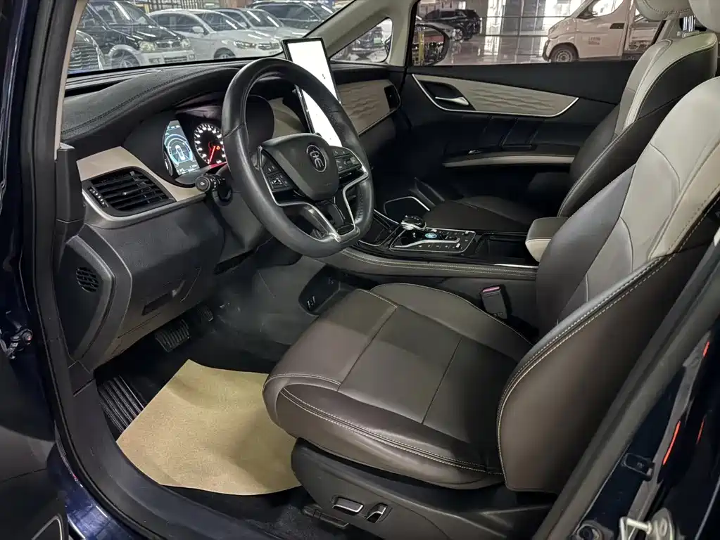 BYD Song MAX New Energy 2022 — фото 11