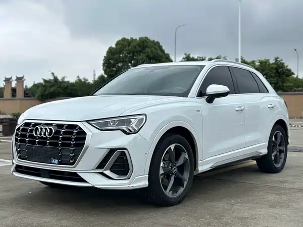 Audi Q3 2022