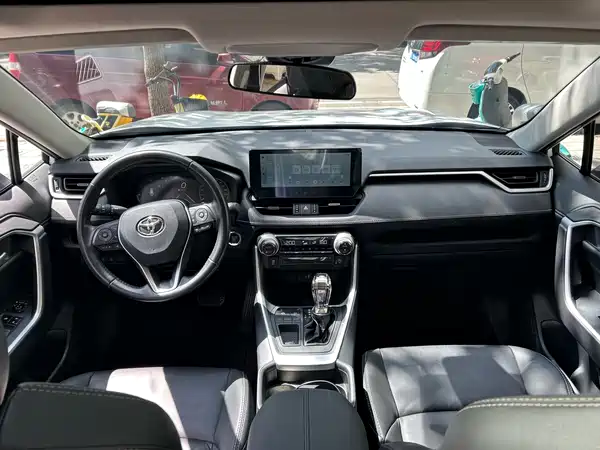 Toyota Wildlander 2024