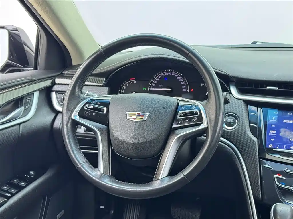 Cadillac XTS 2019 — фото 19