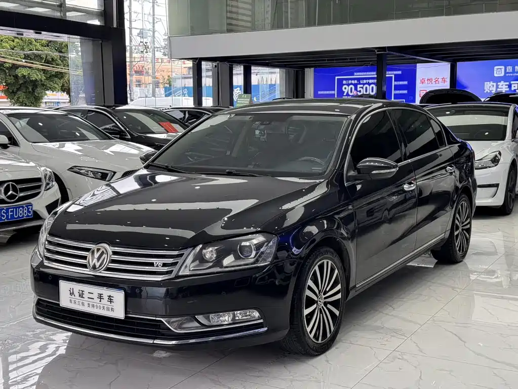 Volkswagen Magotan 2012
