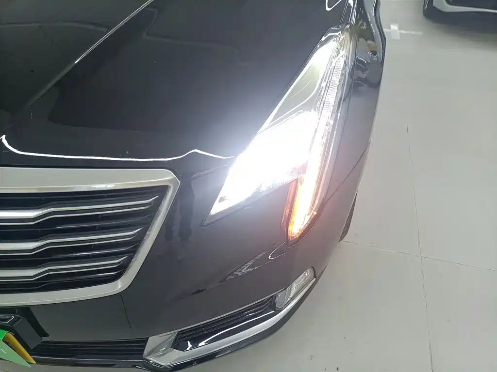 Cadillac XTS 2019 — фото 21