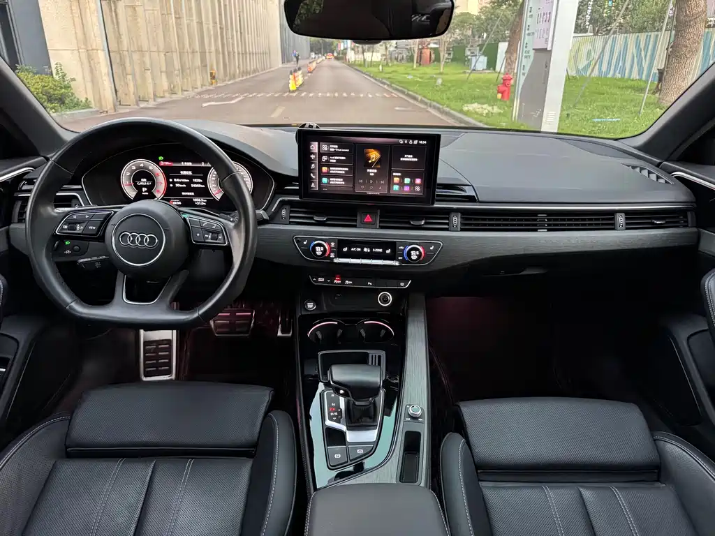 Audi A4L 2023