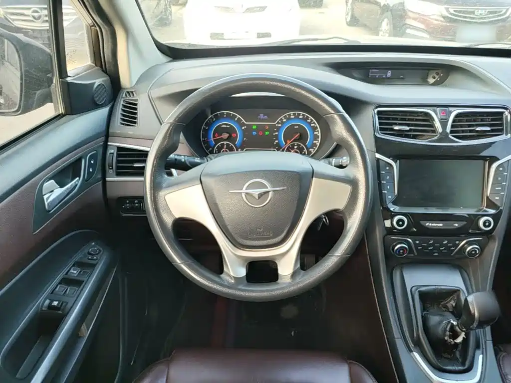 Haima V70 2017 — фото 11