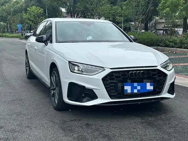 Audi A4L 2025