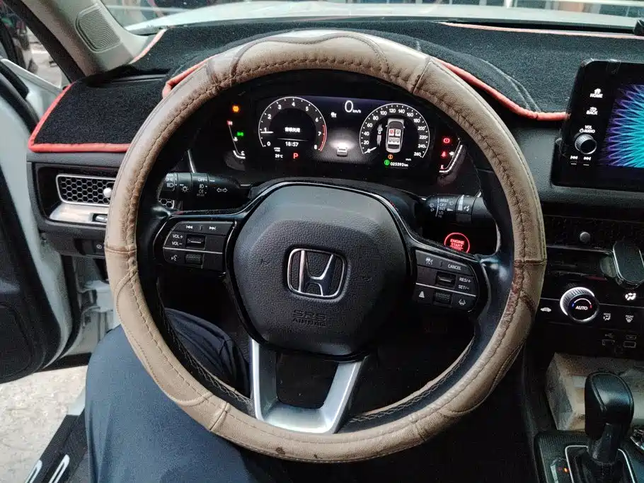 Honda Civic 2023 — фото 15