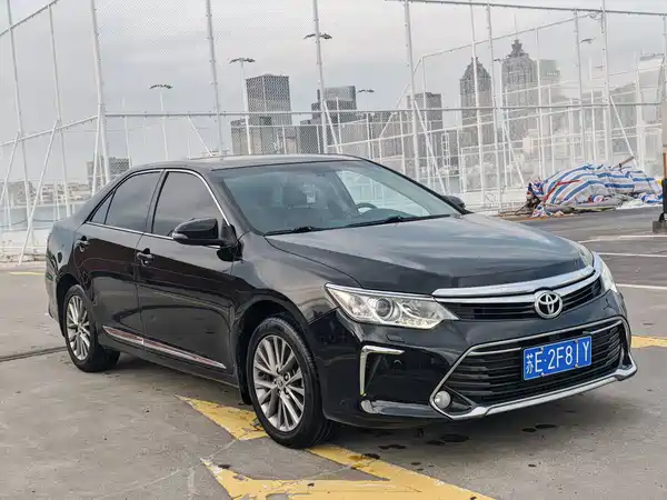 Toyota Camry 2016
