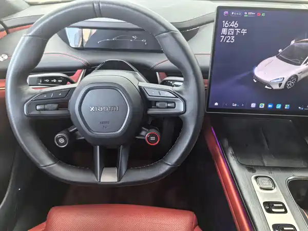 Xiaomi SU7 2025