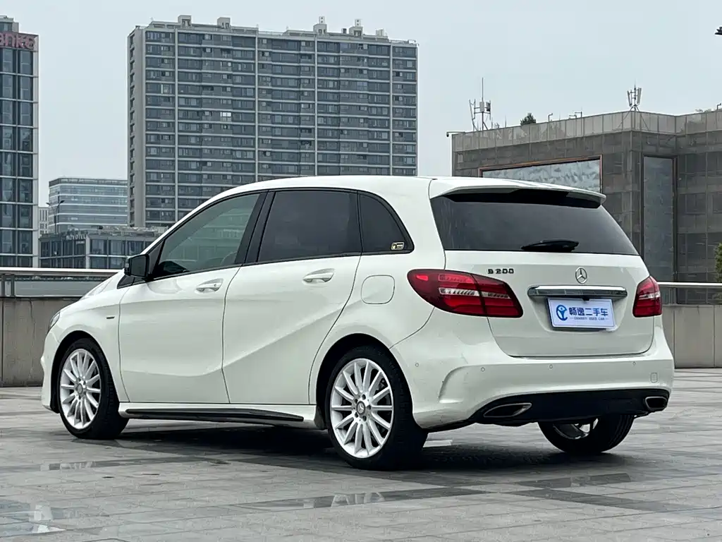 Mercedes-Benz B-Class 2018 — фото 18