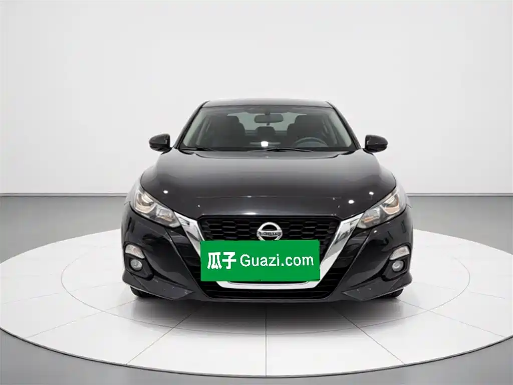Nissan Teana 2022 — фото 3