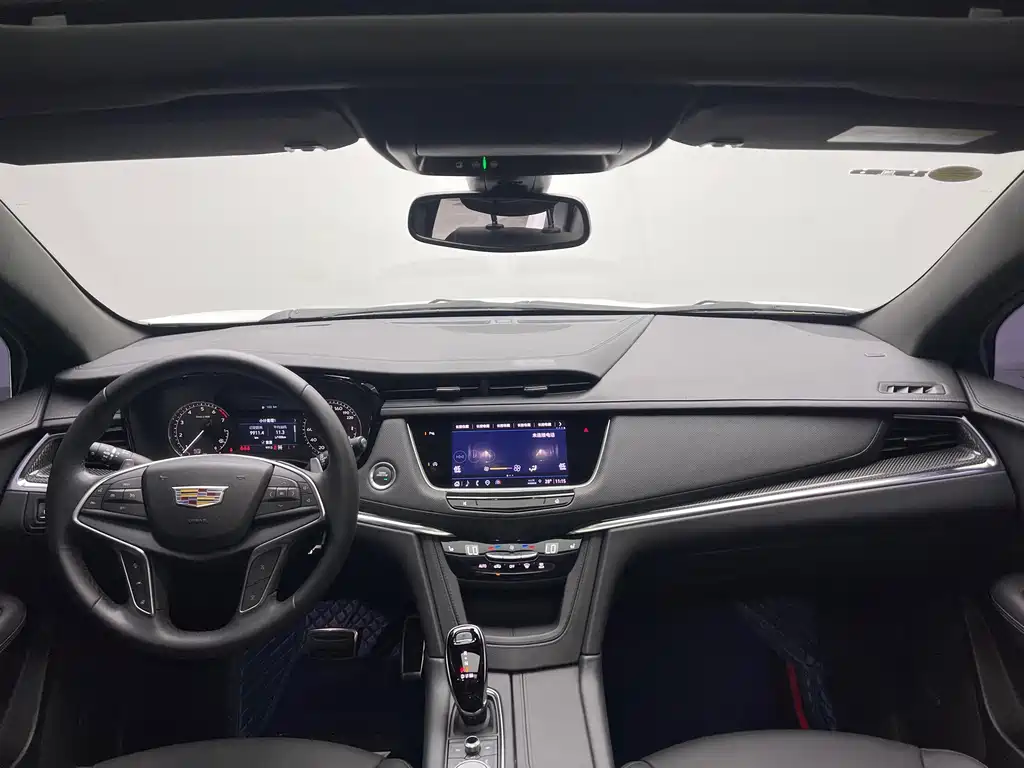 Cadillac XT5 2024 — фото 13