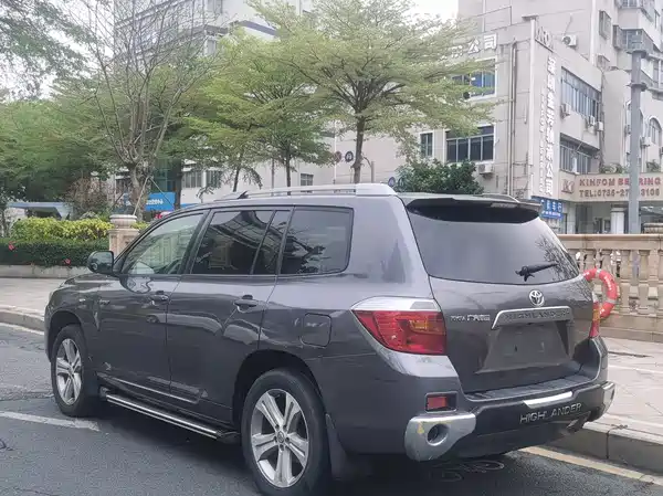 Toyota Highlander 2011