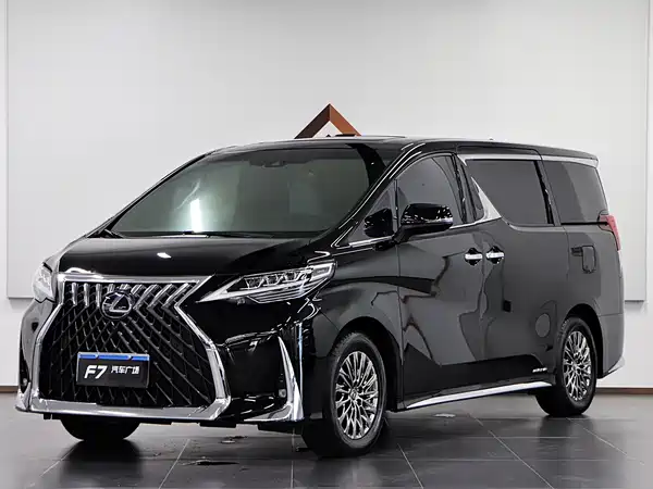 Lexus LM 2022