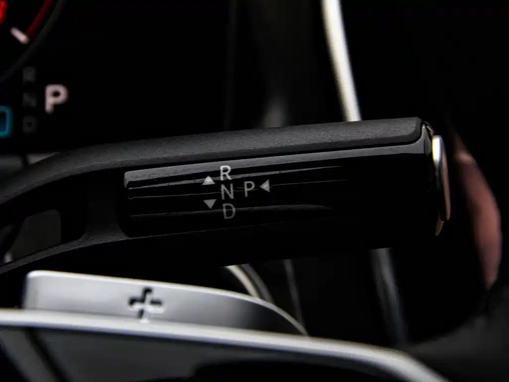 Mercedes-Benz E-Class 2025 — фото 11