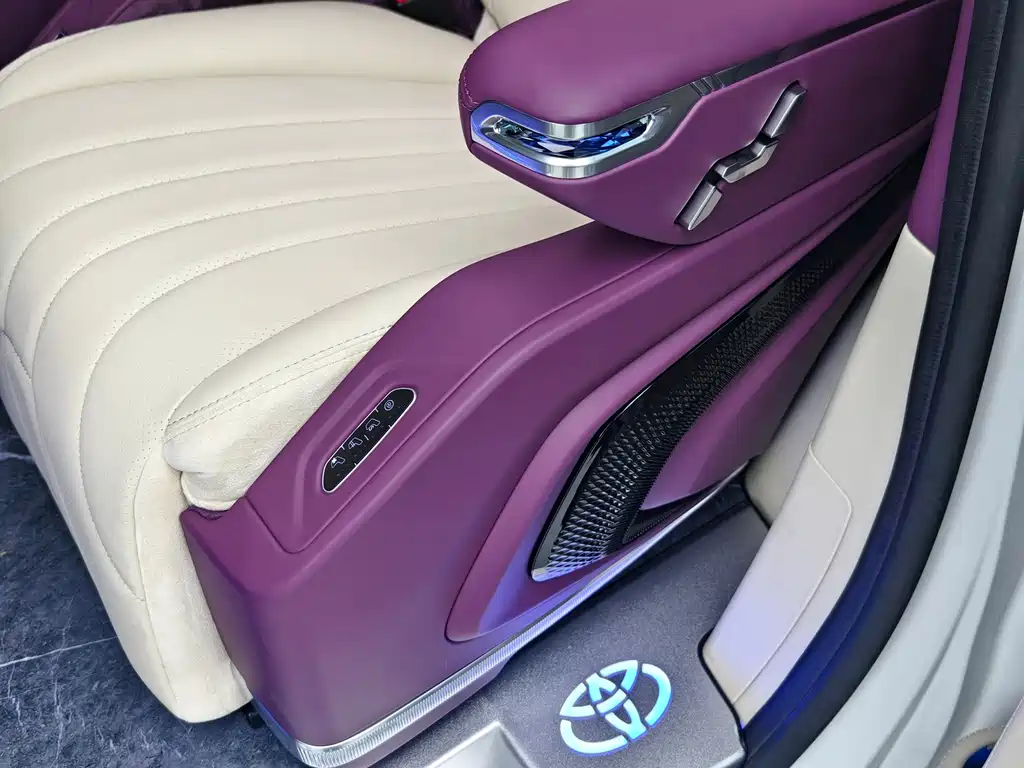 Toyota Sienna 2024 — фото 17