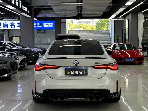 BMW M4 2023