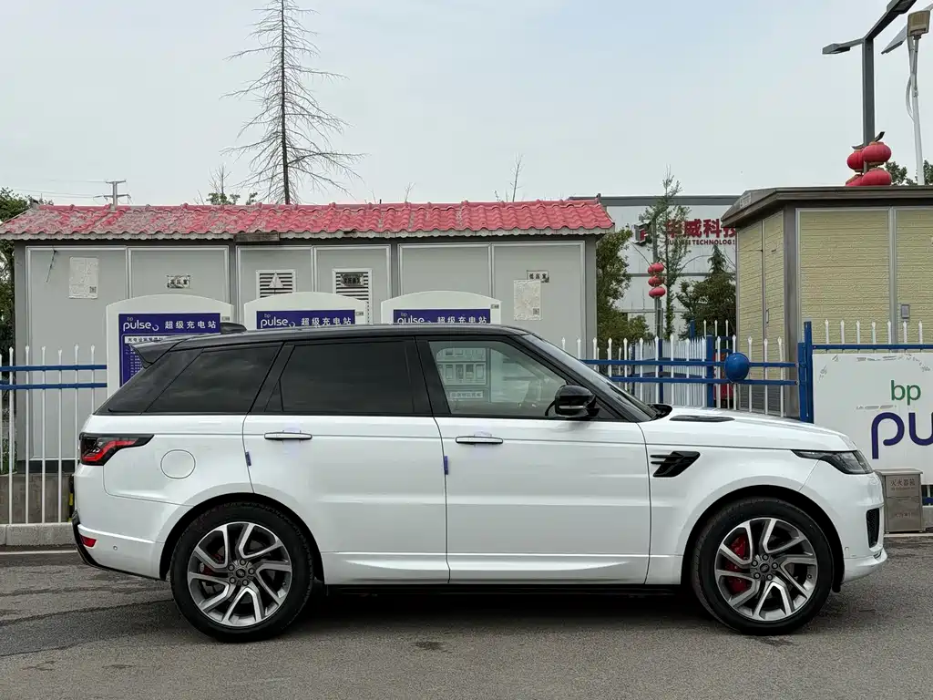 Land Rover Sport 2018 — фото 13