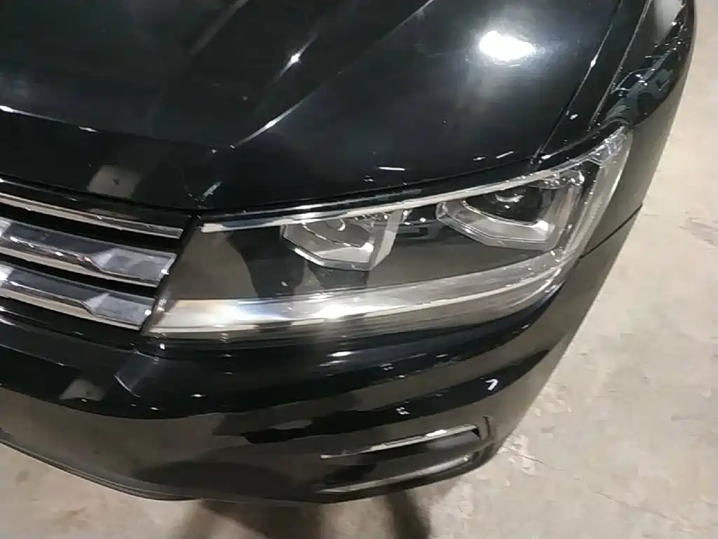 Volkswagen Tiguan L 2018 — фото 24