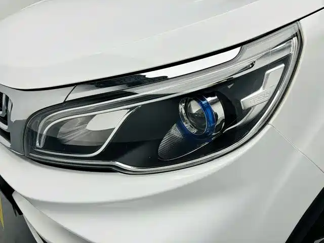 Geely Vision X3 2020 — фото 12