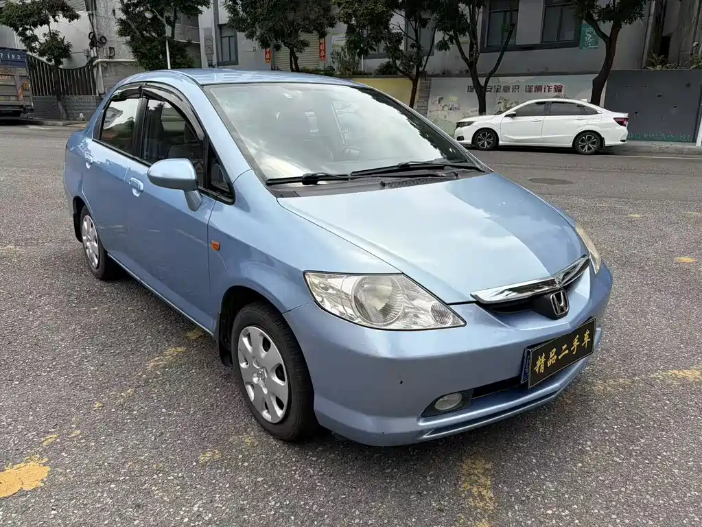 Honda Fit 2004 — фото 3