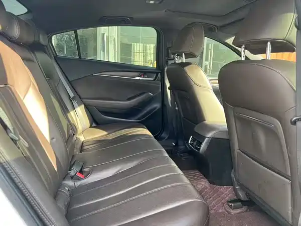 Mazda Atenza 2020