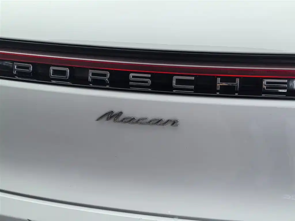 Porsche Macan 2024 — фото 22