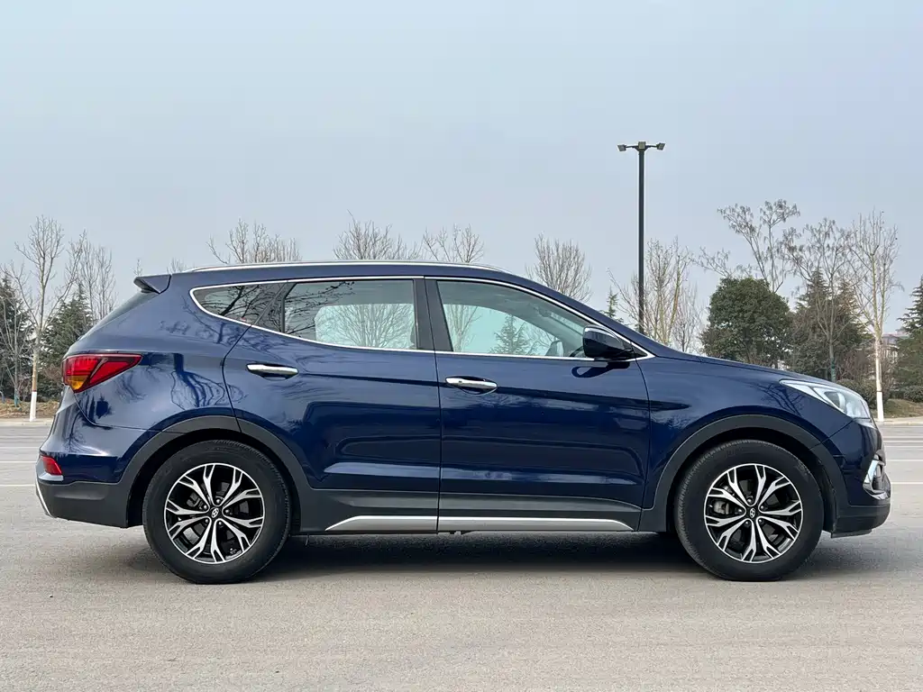 Hyundai Santa Fe 2017 — фото 4