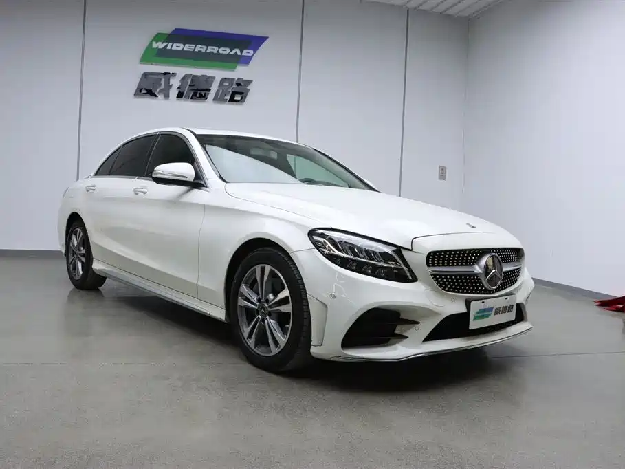 Mercedes-Benz C-Class 2020 — фото 3