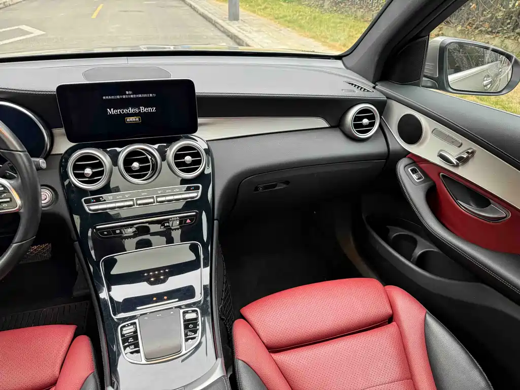 Mercedes-Benz GLC 2020 — фото 11