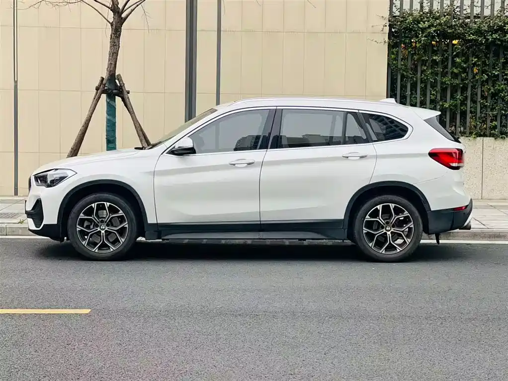 BMW X1 2023 — фото 2