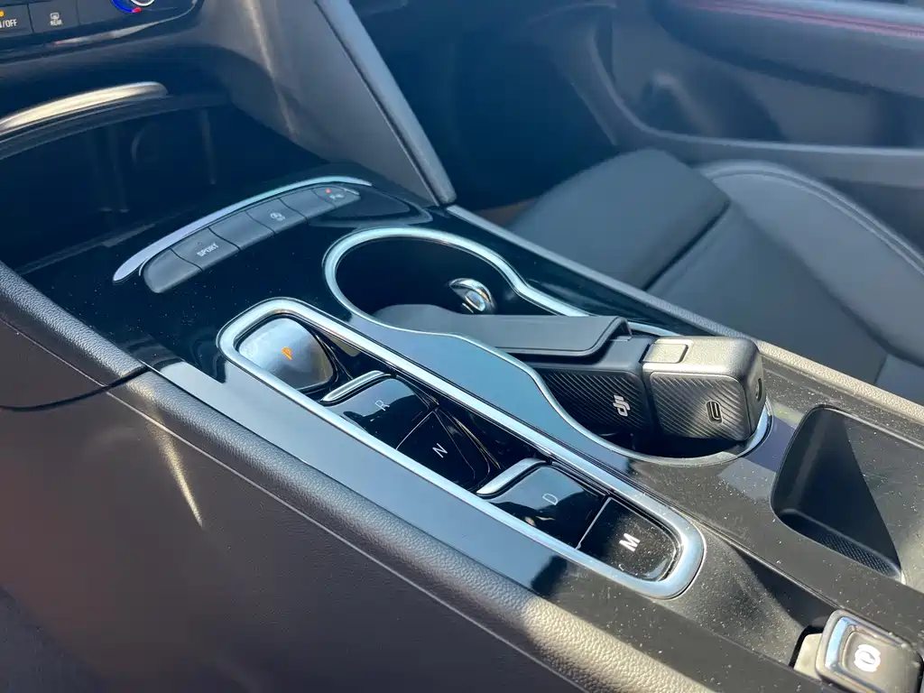 Buick Regal 2021 — фото 11