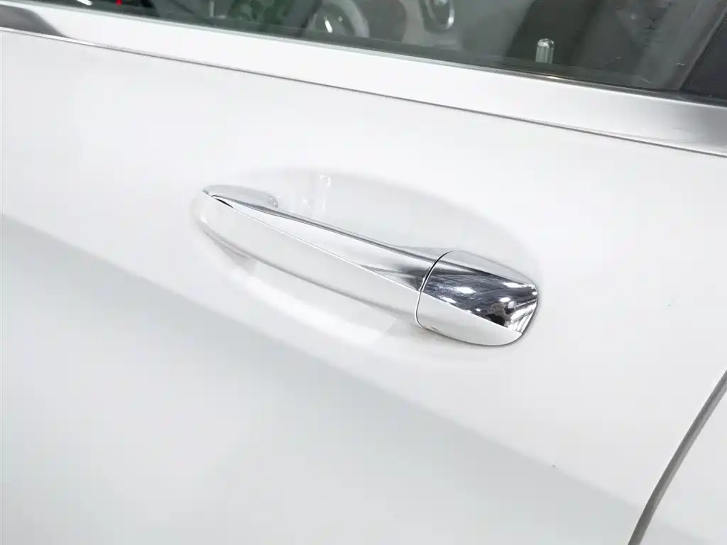 Mercedes-Benz C-Class 2018 — фото 18