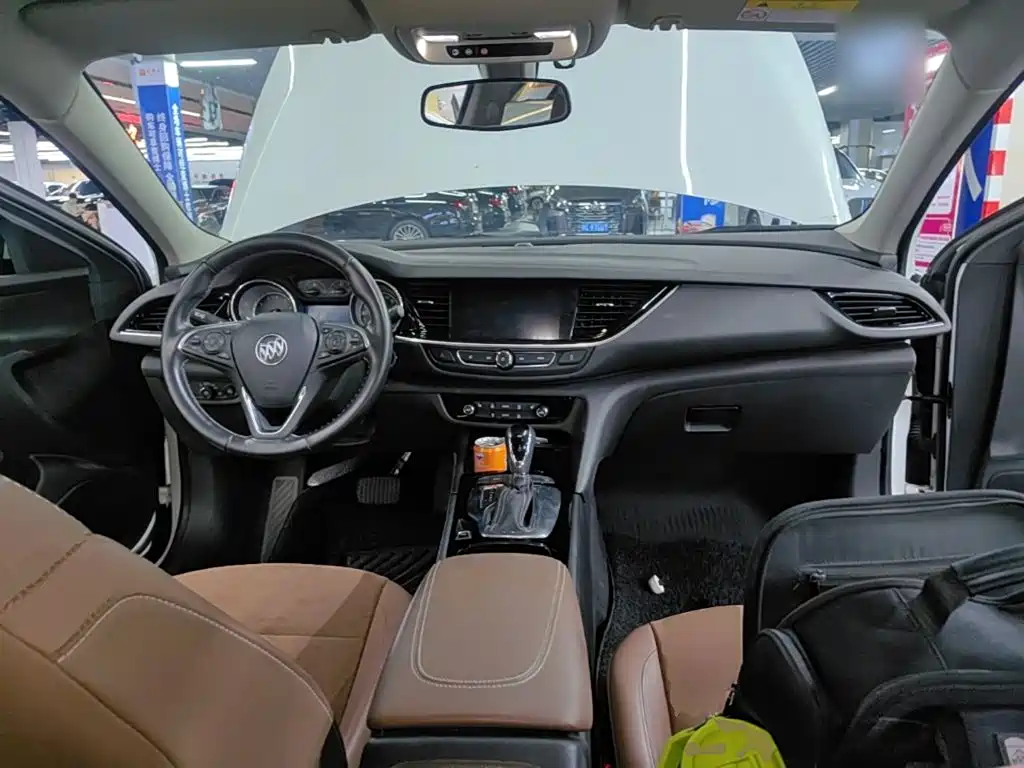 Buick Regal 2018 — фото 10