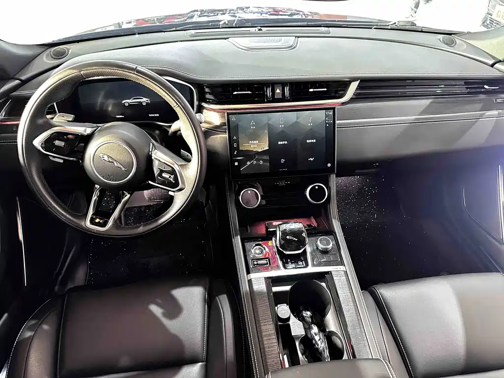 Jaguar XFL 2023 — фото 11
