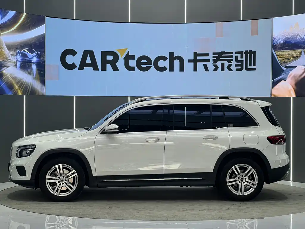 Mercedes-Benz GLB 2023 — фото 19