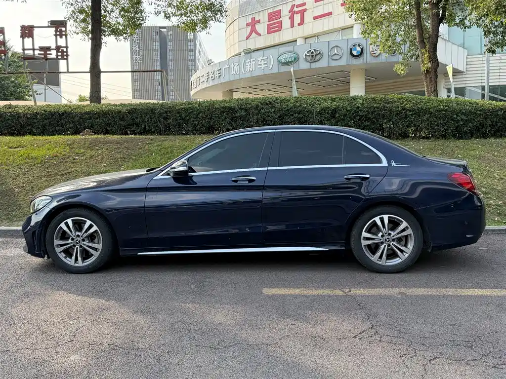 Mercedes-Benz C-Class 2019 — фото 3