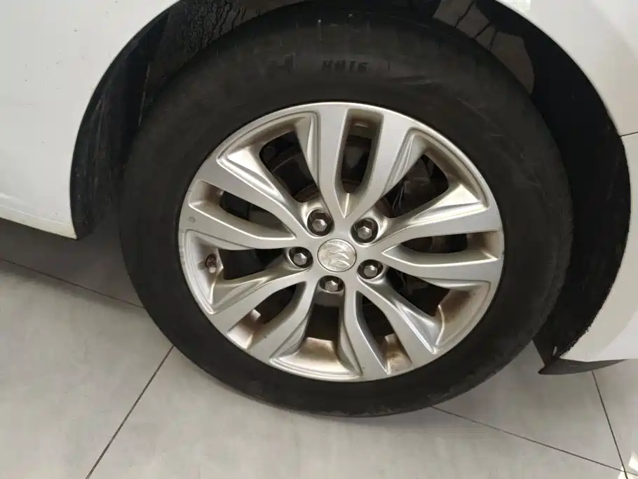 Buick Excelle 2019
