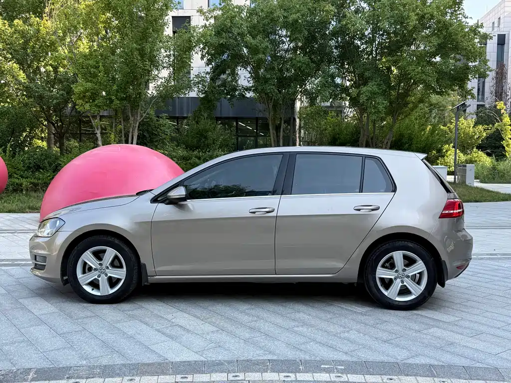 Volkswagen Golf 2014