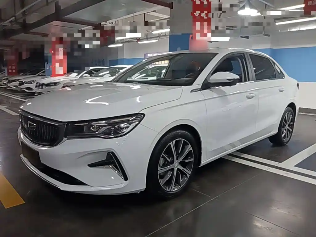 Geely Emgrand 2023