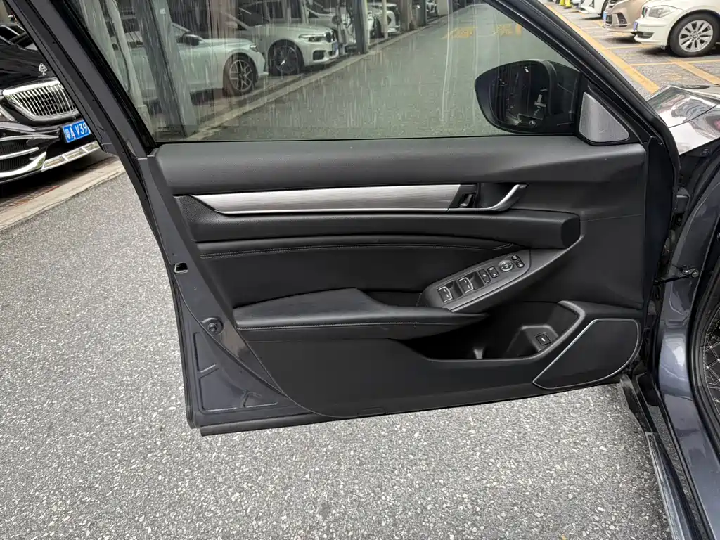 Honda Accord 2021 — фото 14