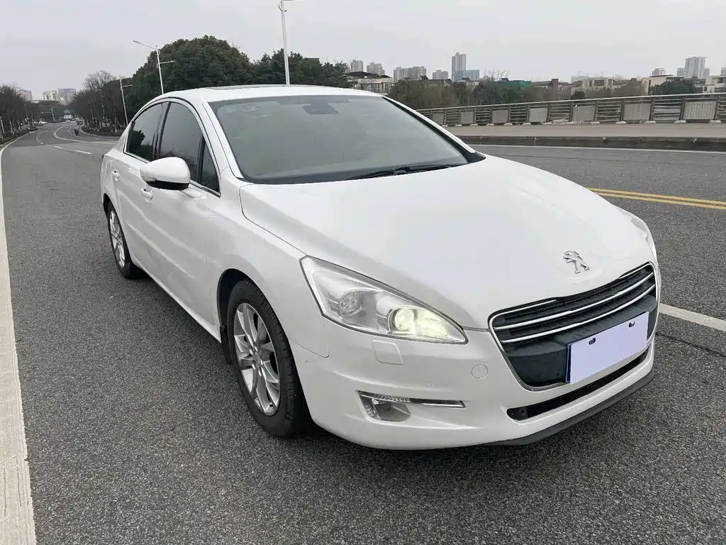 Peugeot 508 2013 — фото 6