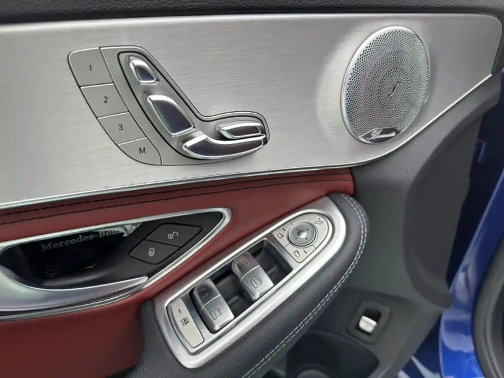 Mercedes-Benz C-Class 2017 — фото 19