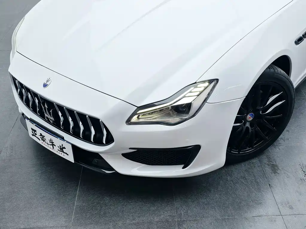 Maserati Quattroporte 2015 — фото 5